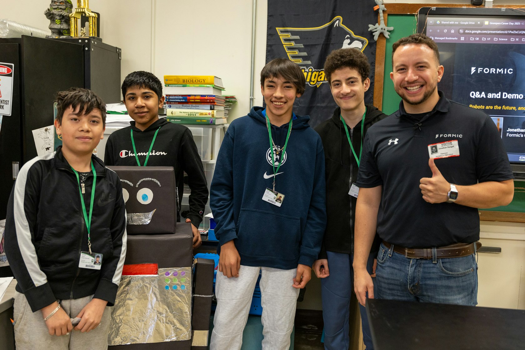 Inspiring Tomorrow’s Manufacturing Innovators: Formic Leads Career Day at Local Junior High School